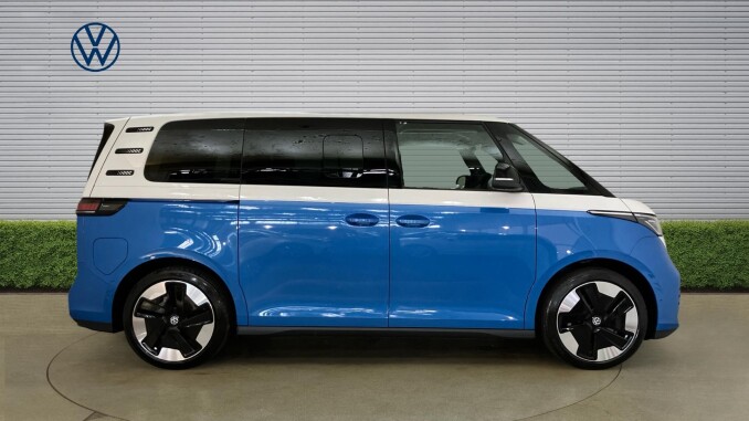 Volkswagen ID. Buzz 210kW Style Pro 79kWh 5dr Auto [Design+] Electric Estate - Image 4